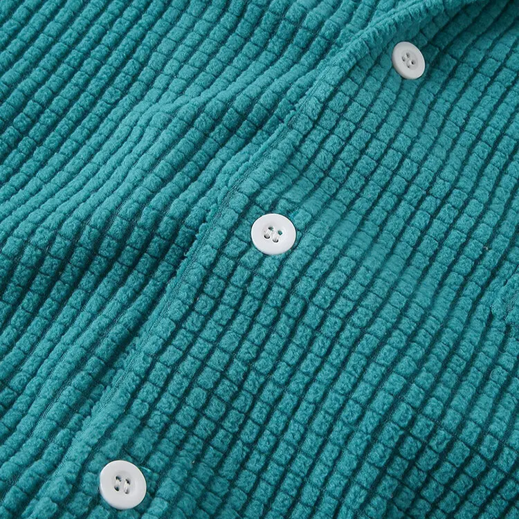 Comfortable men's lightweight waffle shirt, relaxed fit, perfect for everyday wear.