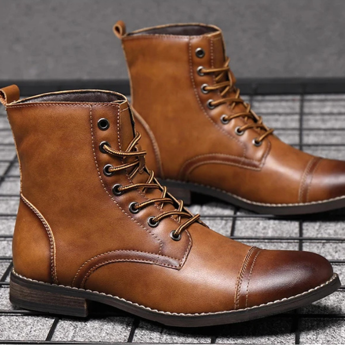 Side view of Men's Lisbon Classic dark brown ankle boots, highlighting the sleek silhouette & comfortable fit.