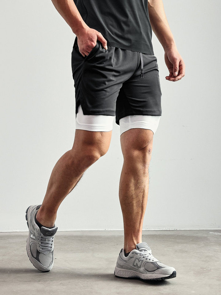 High-performance men's Lisbon Kinetic mesh shorts for intense workouts.