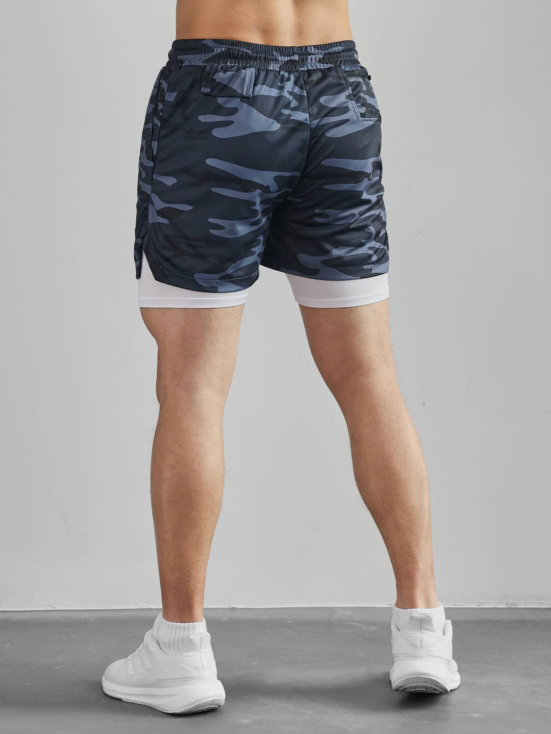Men's Lisbon Kinetic sports shorts, ideal for warm weather activities.