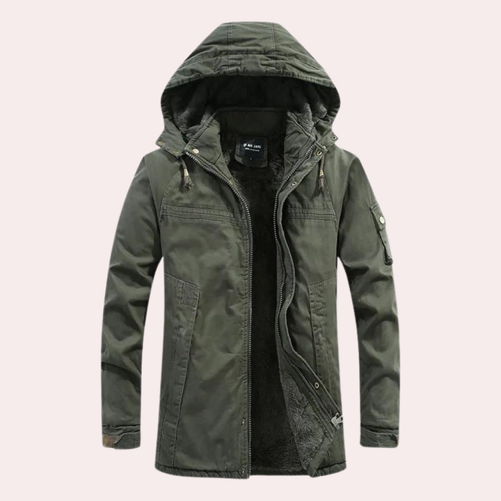 Men's Logan padded winter jacket with a warm hood, perfect for cold weather and outdoor adventures.