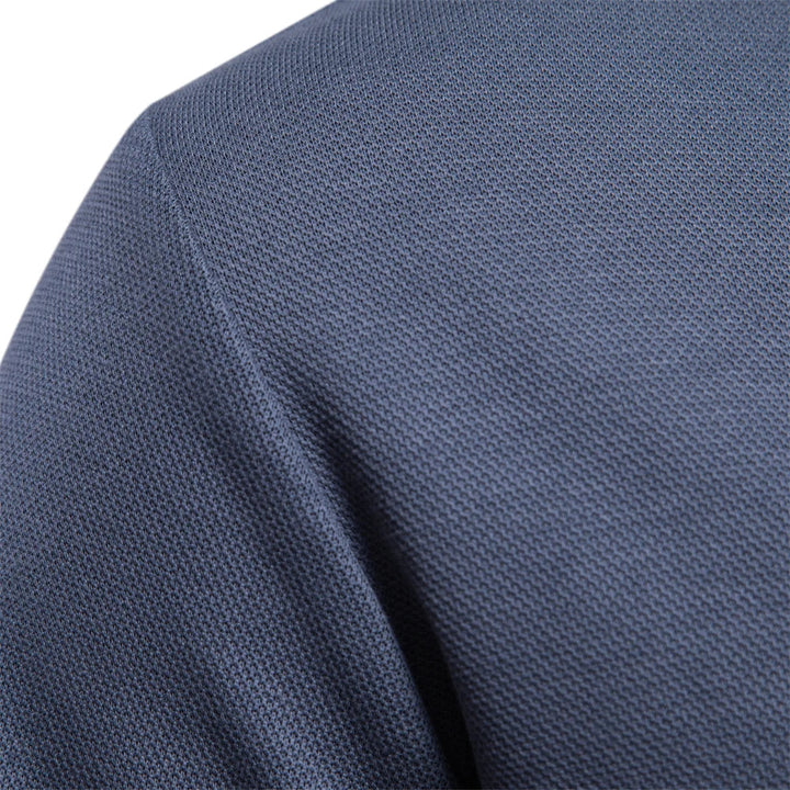 Casual yet smart men's long-sleeve polo with a turn-down collar, ideal for diverse occasions.