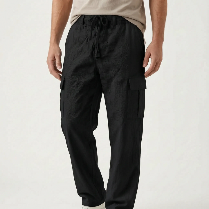 Casual men's cargo pants, loose straight leg, comfortable for daily wear with practical utility pockets.