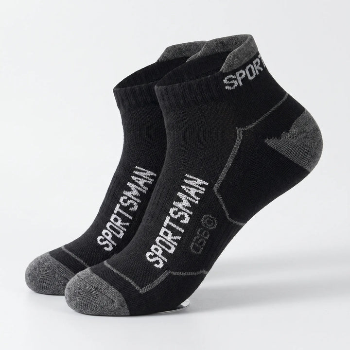 Running & gym men's low-cut ankle socks, breathable and cushioned for ultimate athletic performance.