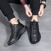 Men's luxury air cushion sneakers, enhancing daily comfort and complementing modern casual outfits.
