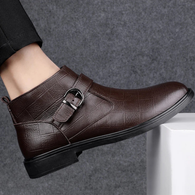 Stylish men's full-grain leather boots. Versatile for both dressy and casual outfits.