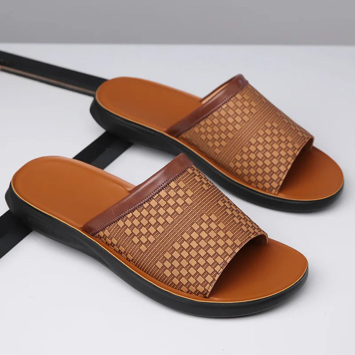 Marbella men's slides: ergonomic comfort sandals for everyday summer walking.