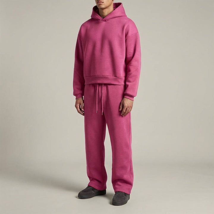 Angle shot of the men's Marlin leisure suit with hoodie and joggers, highlighting the oversized fit.