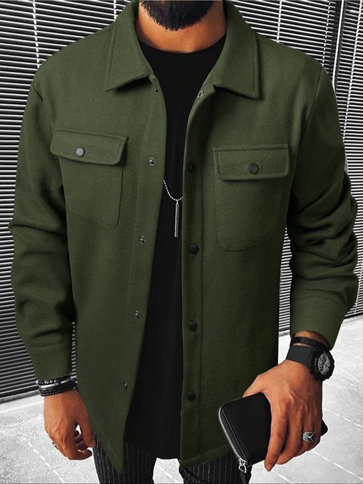 Stylish men's Matera overshirt jacket, a tailored layering piece with snap buttons for casual & refined elegance.