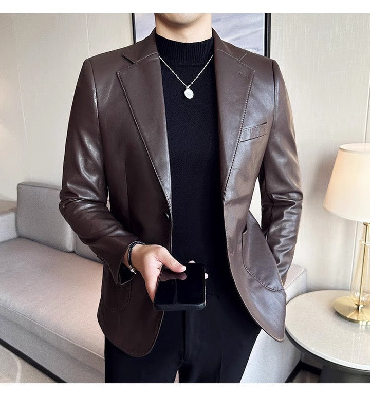 Close-up of a men's Maverick leather blazer, showcasing classic style, rich texture, and sophisticated tailored fit.