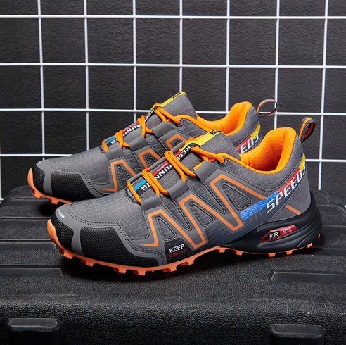 Men's Maxim outdoor walking shoes, waterproof for hiking, ultimate comfort and reliable support.