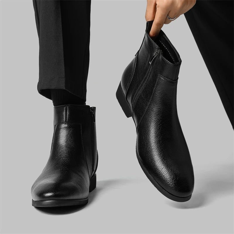 Durable men's Mercer boots with a practical zip closure, blending professionalism with contemporary style.