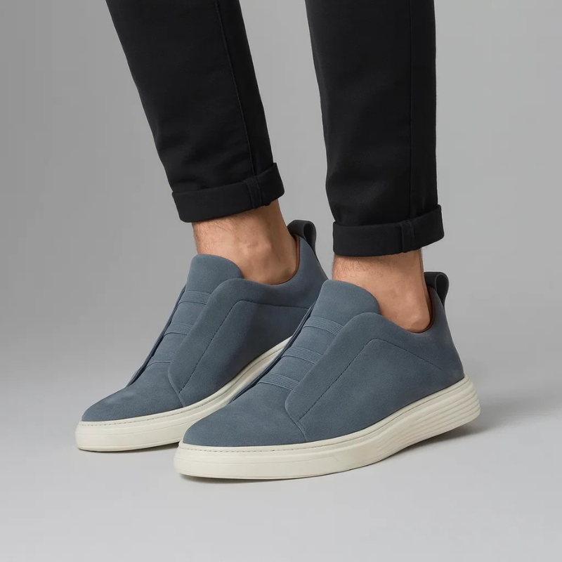 Stylish men's lace-up fashion sneakers, classic design for versatile everyday comfort. Essential men's shoes.