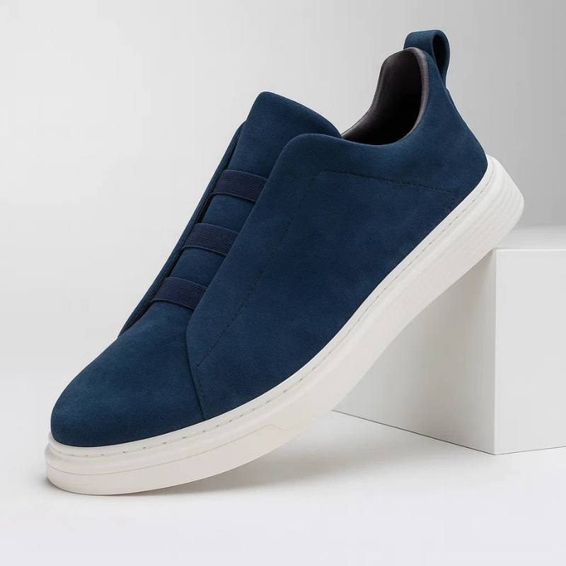 Versatile men's casual lace-up sneakers. Modern classic footwear for a stylish and comfortable everyday look.