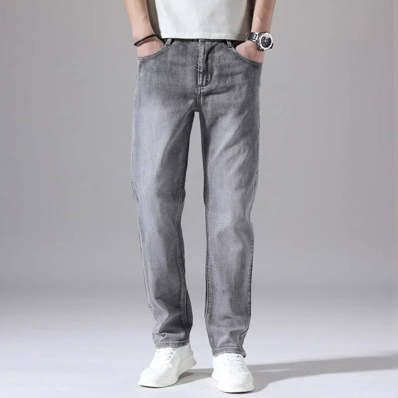 Stylish men's casual jeans with a modern fit, ideal as a versatile wardrobe staple for various outfits.