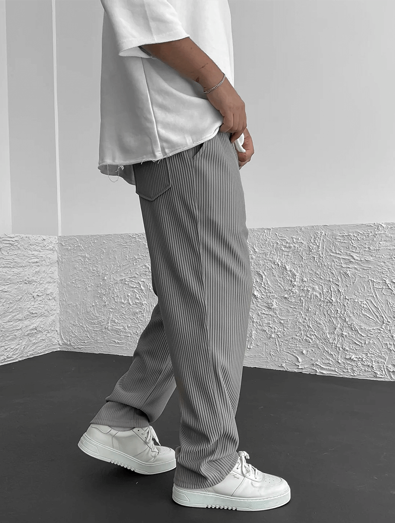 Modern casual pants: men's joggers with relaxed fit for ultimate comfort & everyday style.