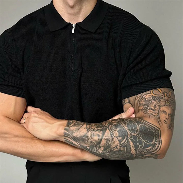 Comfortable men's modern polo shirt featuring a smart zip closure, ideal for casual and everyday wear.