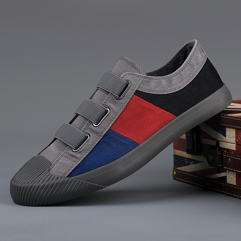 Lightweight men's sneakers, Monet art pattern, durable sole & comfortable fit.