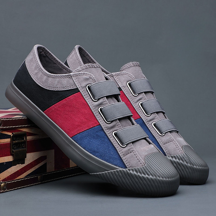 Men's impressionist style sneakers, casual and comfortable for walking.