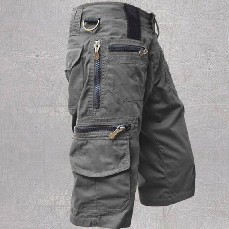 Versatile men's cargo shorts with multiple pockets, perfect for casual summer wear & outdoor activities.