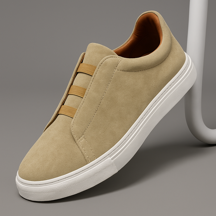 Comfortable Men's Navarro Classic walking shoes, perfect for everyday casual wear & active lifestyles.