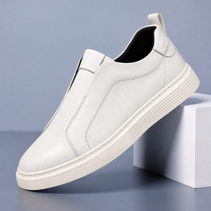 Men's Noble Italiana comfort sneakers for all-day wear. Low-top casual shoes with modern design.