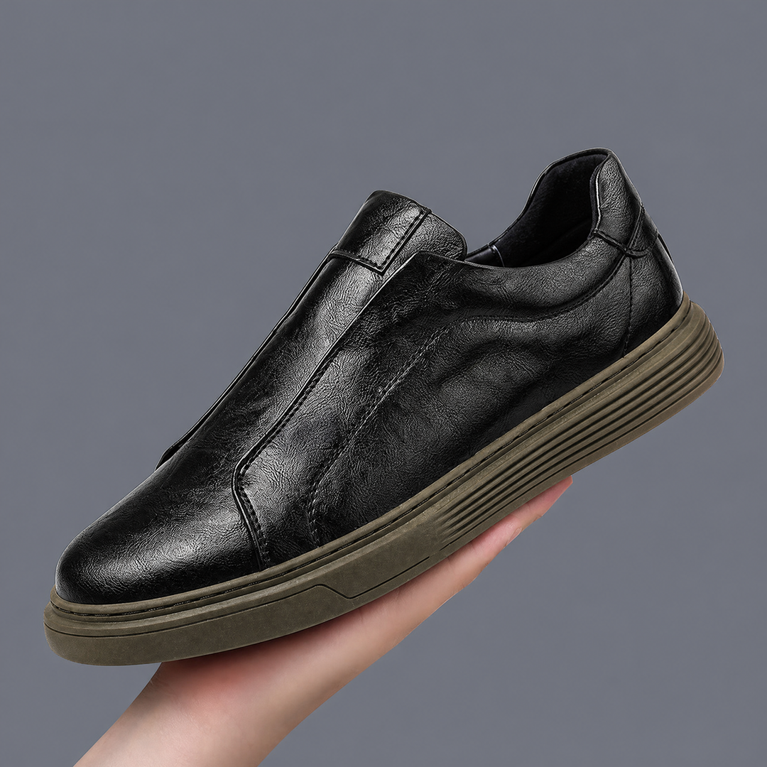 Noble Italiana men's comfort footwear. Modern low-top sneakers in a refined style, perfect for everyday casual wear.