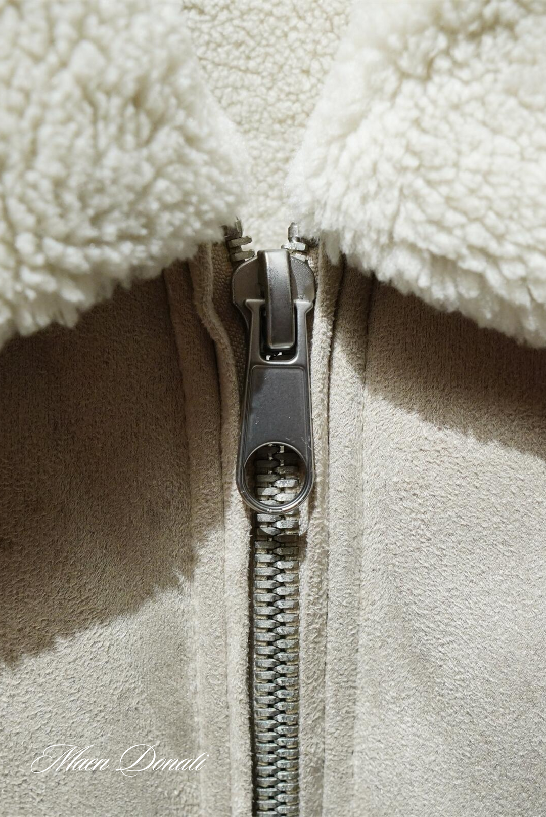 Men's durable Nolan bomber jacket, warm winter coat with ribbed cuffs.