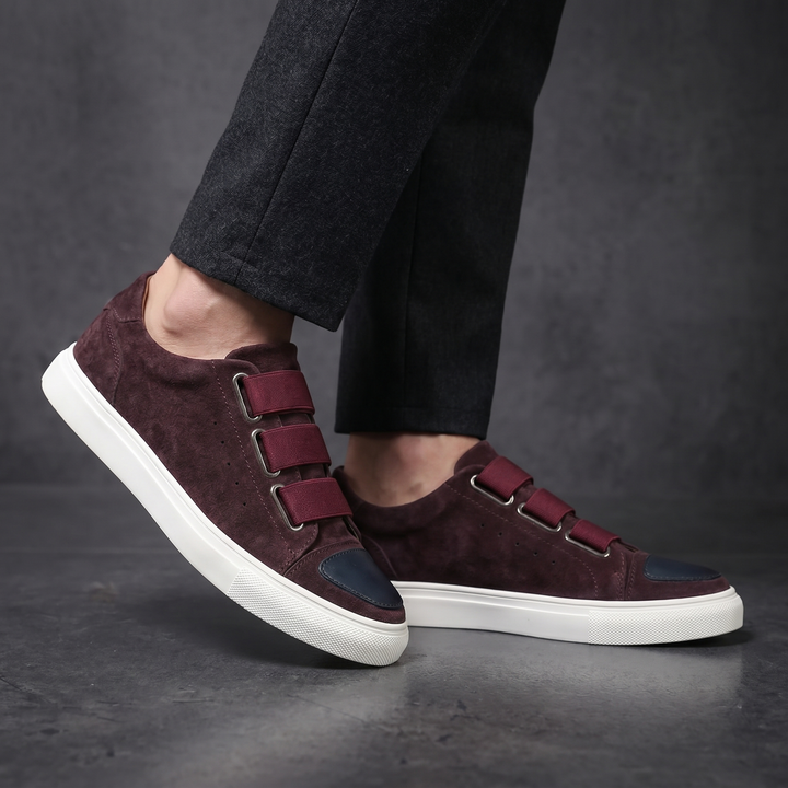 Comfortable Aston Vale NOVAIRE men's sneakers for walking; flexible, stylish everyday footwear.