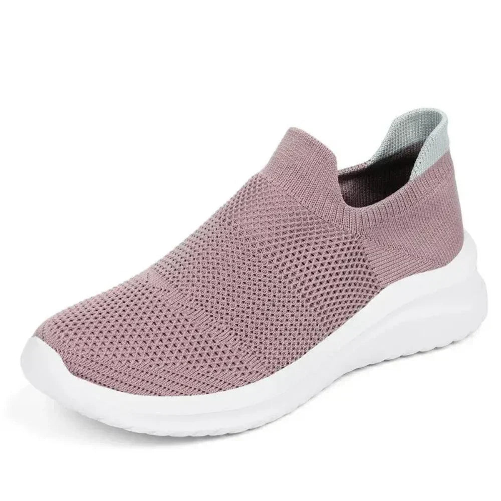 Comfortable men's everyday orthopaedic sneakers with excellent support.