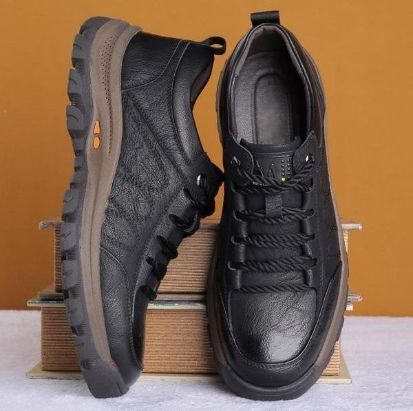 Men's orthopedic leather outdoor footwear, ideal for walking, hiking, and everyday posture correction.
