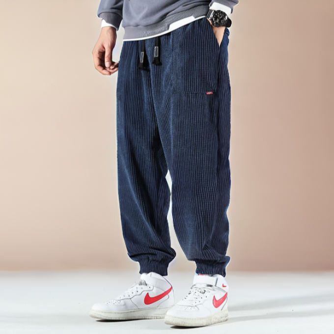 Black Men's Oslo relaxed fit joggers, soft loungewear for men's everyday comfort.