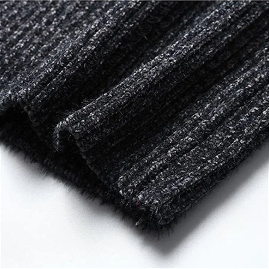 Warm men's ribbed roll neck sweater, perfect for casual autumn & winter outfits. Stylish & comfortable.