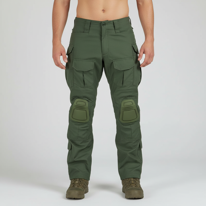 Rugged men's Luis workwear pants, designed for durability in outdoor and adventure settings with knee guards