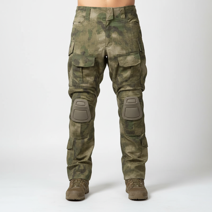 Durable men's workwear cargo pants Luis, ideal for outdoor adventure, featuring reinforced knee protection