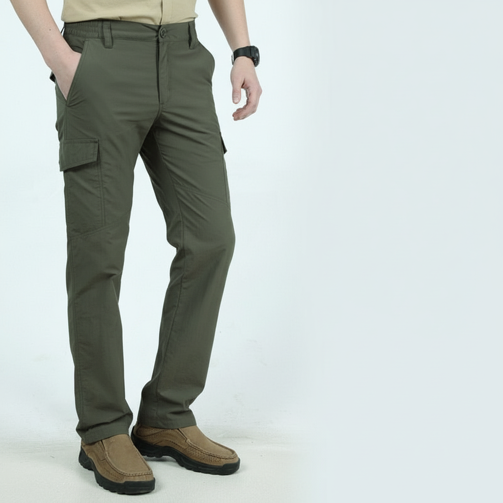 Felix men's cargo pants, water-repellent and breathable, ideal for outdoor activities.