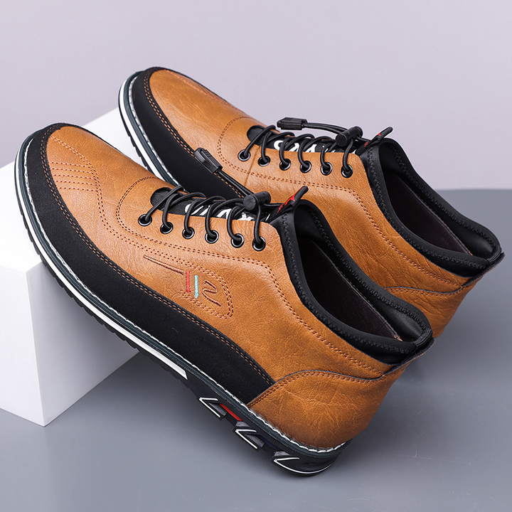 Stylish men's hi-top barefoot sneakers for natural movement, ideal for athletic & casual wear.