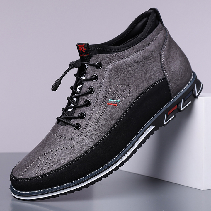 Everyday wear men's hi-top Oxford sneakers, designed for natural movement & superior comfort.