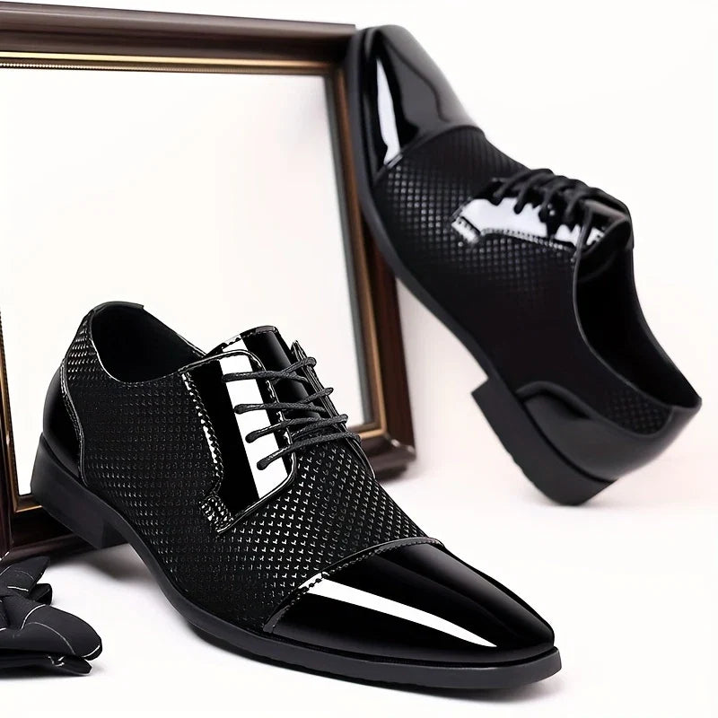 Breathable knit men's patterned oxford shoes, providing all-day comfort and style.