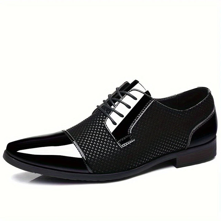 Elegant men's patterned knit oxford dress shoes, completing any formal or business outfit.