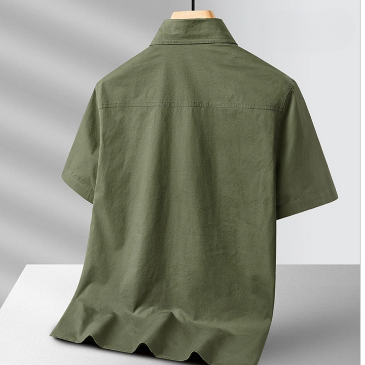 Lightweight men's casual button-up, perfect for outdoor activities & travel. Quick-dry performance fabric.