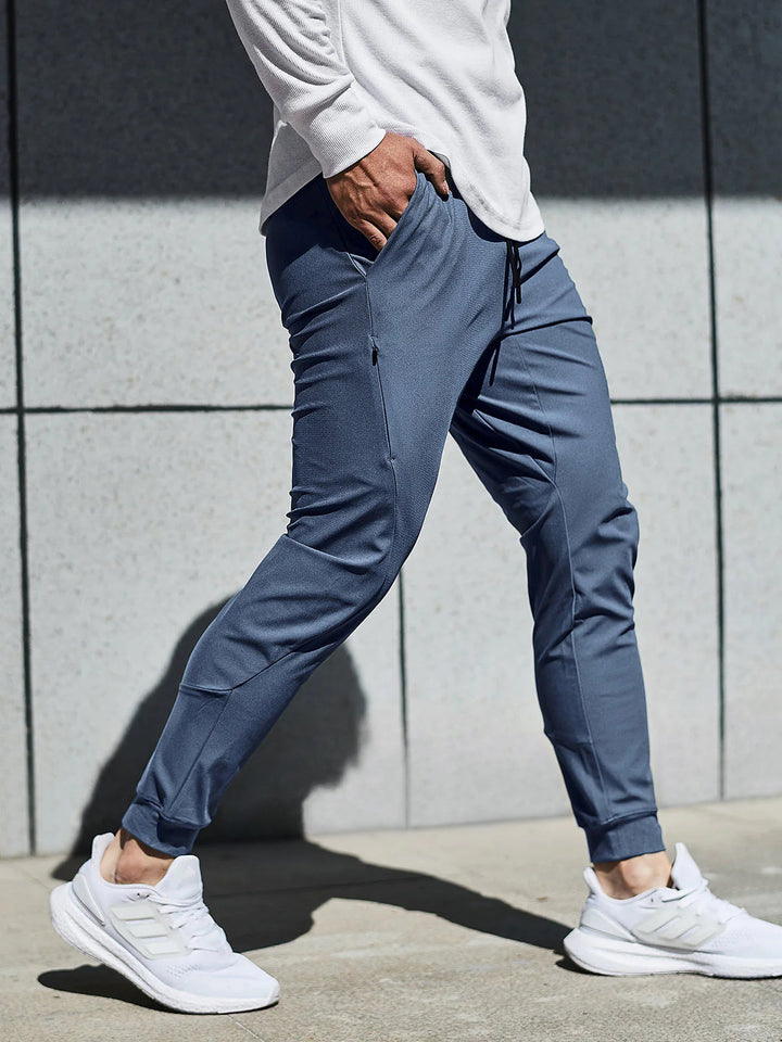 Versatile men's joggers, perfect for active days, casual comfort & athletic style.