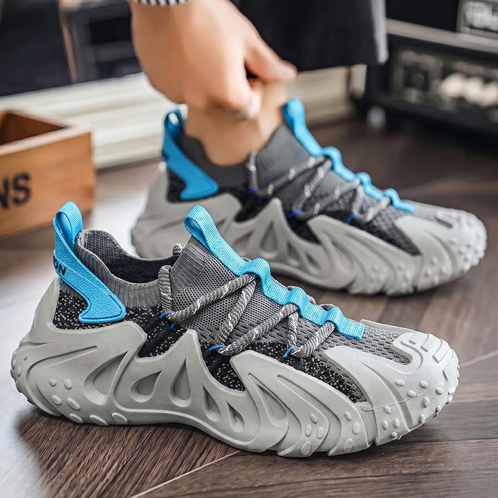 Comfortable men's sneakers, perfect for an active lifestyle, featuring modern tech design.