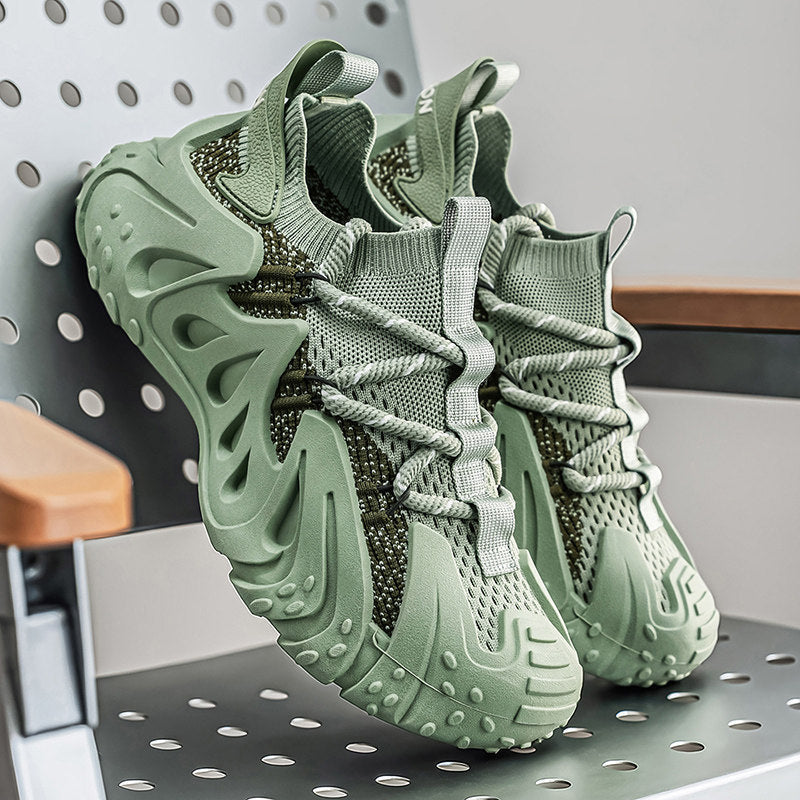 Everyday men's sneakers, blending ultimate comfort with stylish tech for active wear.
