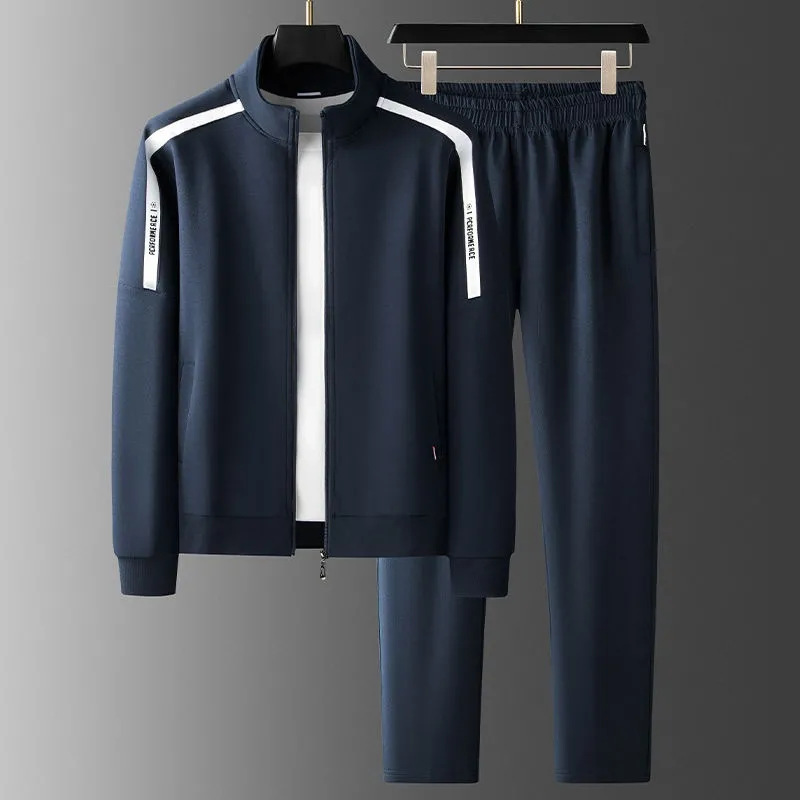 Men's performance tracksuit set in a sporty, tailored fit. Ideal for activewear, jogging, or a comfortable casual outfit.