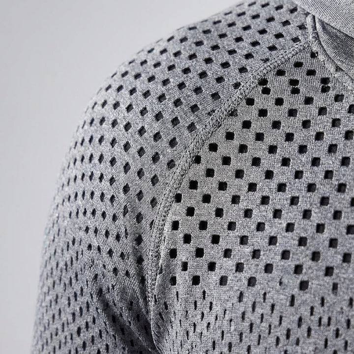 Athletic men's apparel: lightweight training top in Nick style, ideal for sportswear.