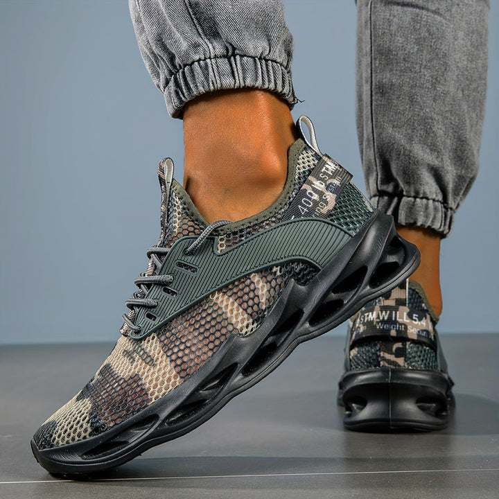 Men's Phantom Camo mesh running sneakers, lightweight & breathable athletic footwear for sports.