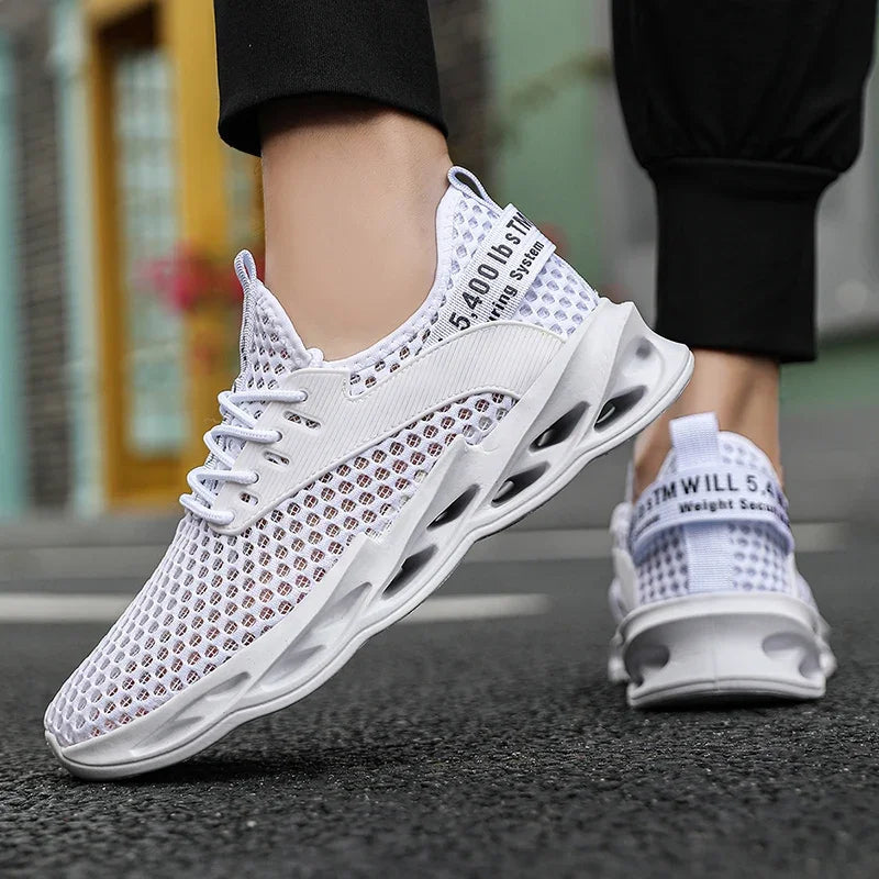 Stylish men's Phantom Camo mesh running shoes, versatile athletic footwear for daily wear & sports.