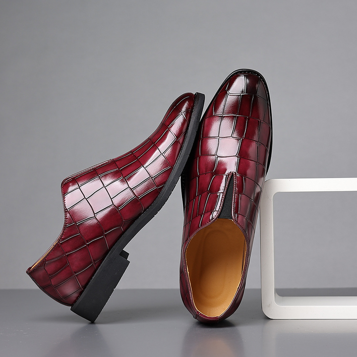 Essential men's professional dress footwear, polished for a refined business appearance & events.