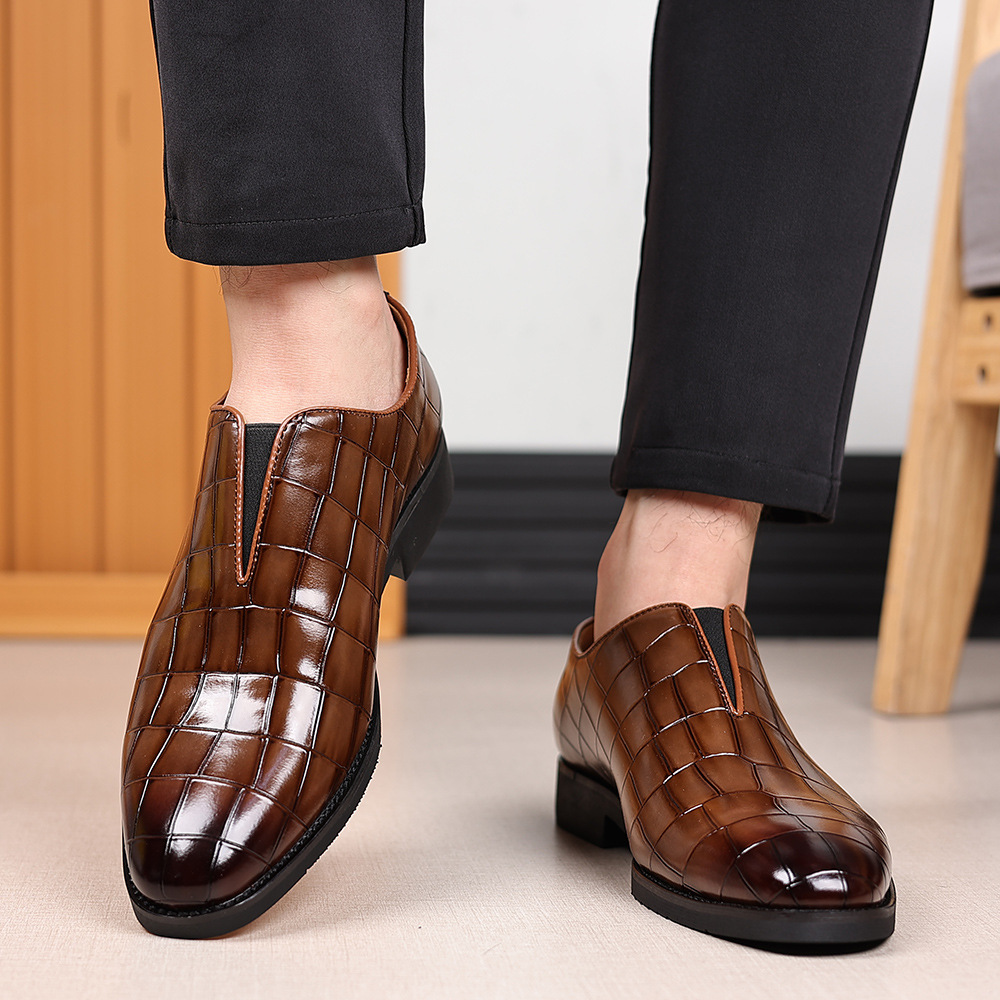 Classic Oxford style men's formal shoes, perfect for professional, elegant, and business fashion.